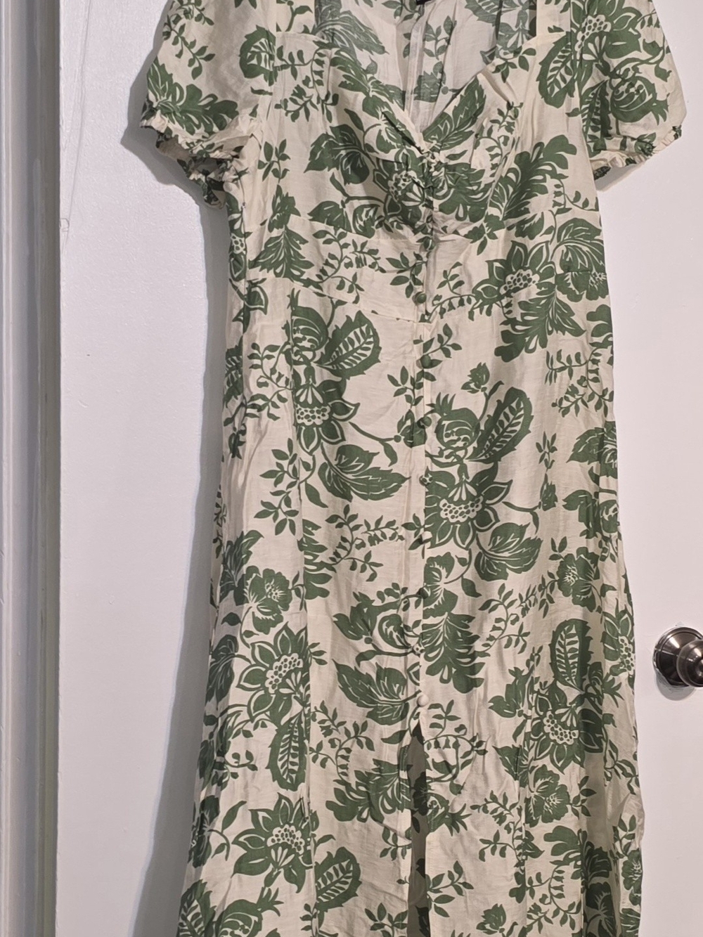 SHEIN Green Floral Button-Front Midi Dress on Cream
